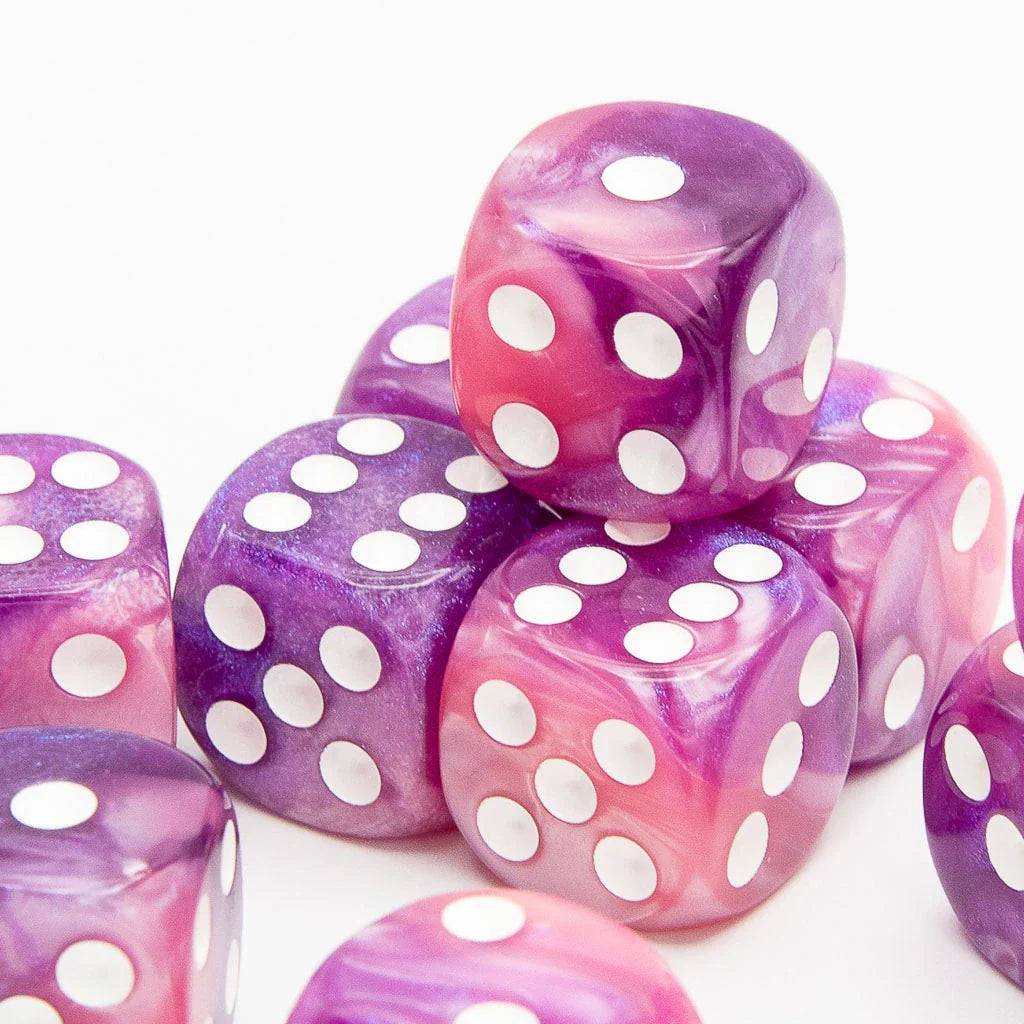16 mm D6 | Schillerndes Pink | Runde Kante | 12er-Pack