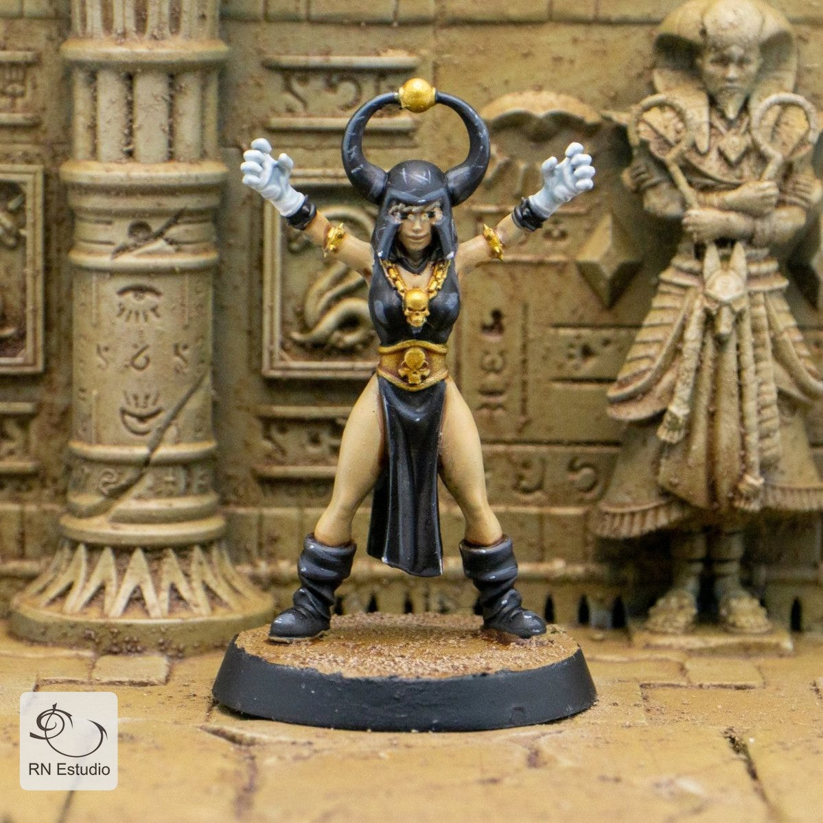 Fantasy Dark Sorceress Female Miniature - We Print Miniatures -RN Estudio