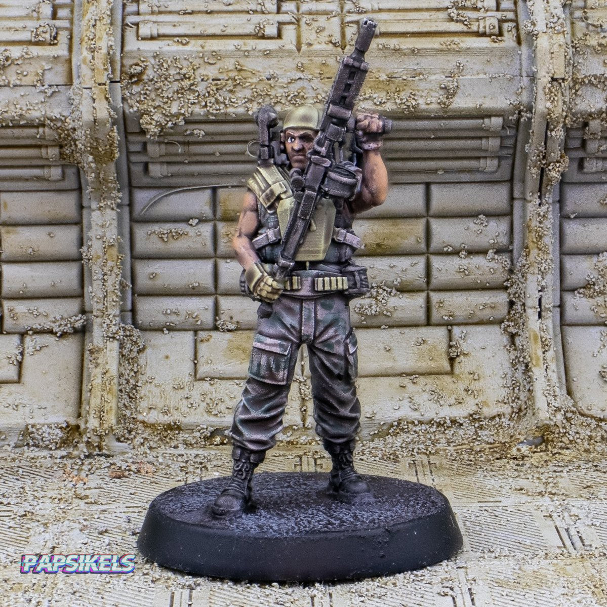 Jake Roberts Alien Marine Miniature - We Print Miniatures -Papsikels Miniatures