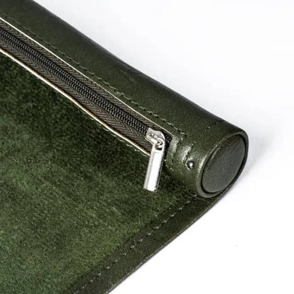 Schriftrolle des Haltens (Grün) | Würfelmatte aus veganem Leder