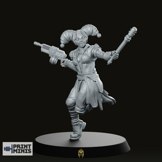 Caraval Female Autogun And Maul Miniature - We Print Miniatures