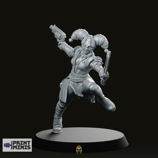 Caraval Female Chain Sword And Stub Gun Miniature - We Print Miniatures