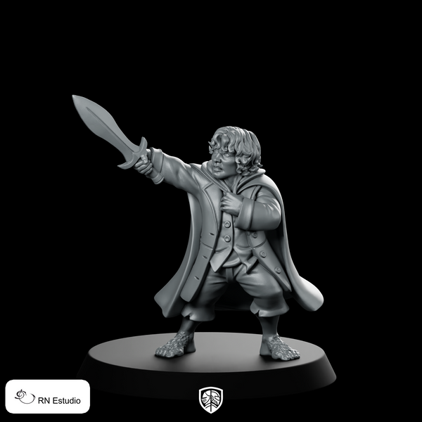 Halfling Frod Miniature Sneaky Rogue Dagger Cloaked Hero