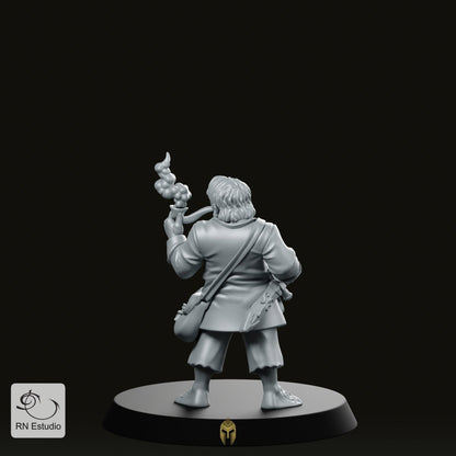 Halfling Rosco Goodsong Miniature - RN Estudio - We Print Miniatures