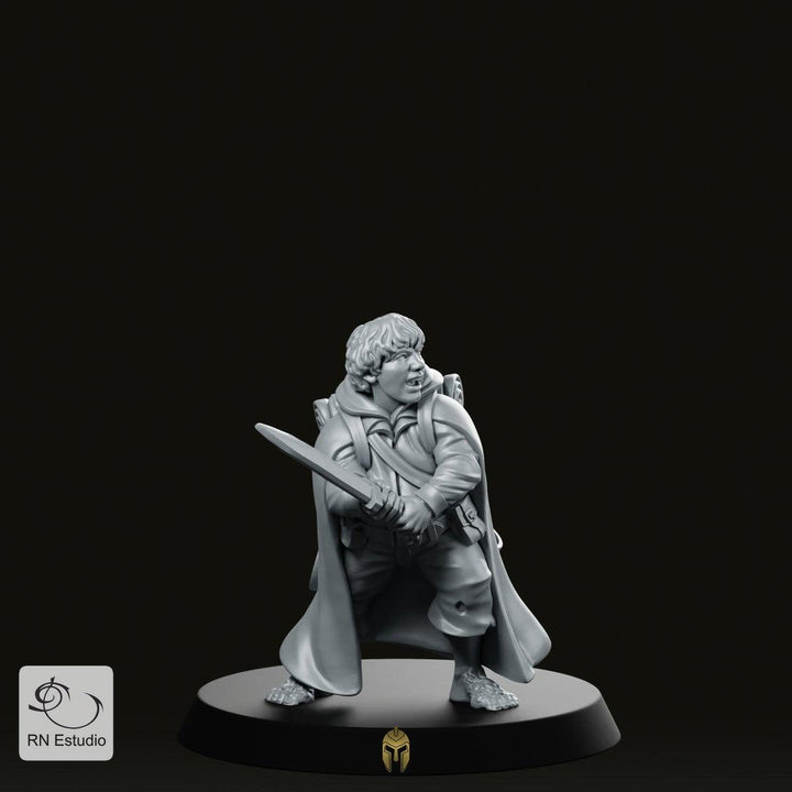 Halfling Sami LOTR Miniature Sword Hero Cloaked Adventurer