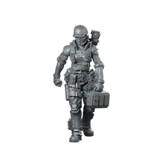 Medic Daniela Bidleman Miniature Sci-Fi Combat Field Miniature 360 Spin 01