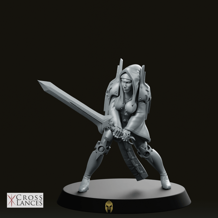 Inquisitress 2 Miniature Hooded Greatsword Female Hero
