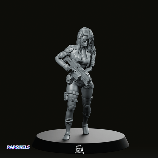 Jen Explosive Blonde Pose 1 Miniature - Papsikels Miniatures - We Print Miniatures