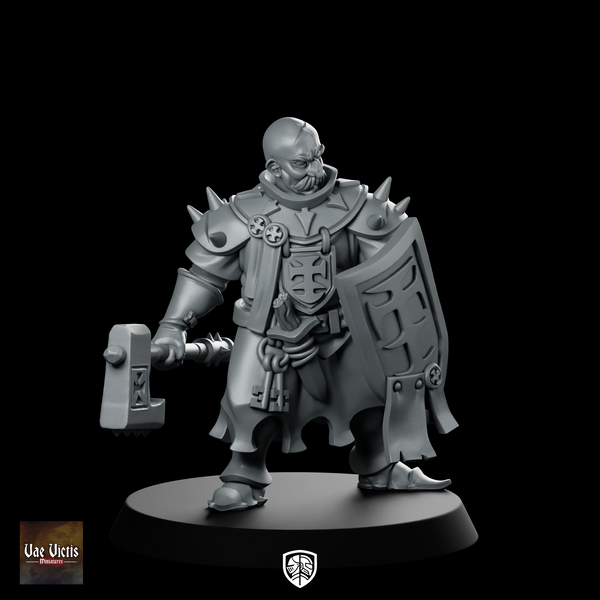 Old Inquisitor Miniature Armored Witch Hunter Judge