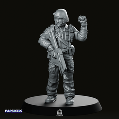 Prodigy Corp Sar Team Member 3 Miniature - Papsikels Miniatures - We Print Miniatures