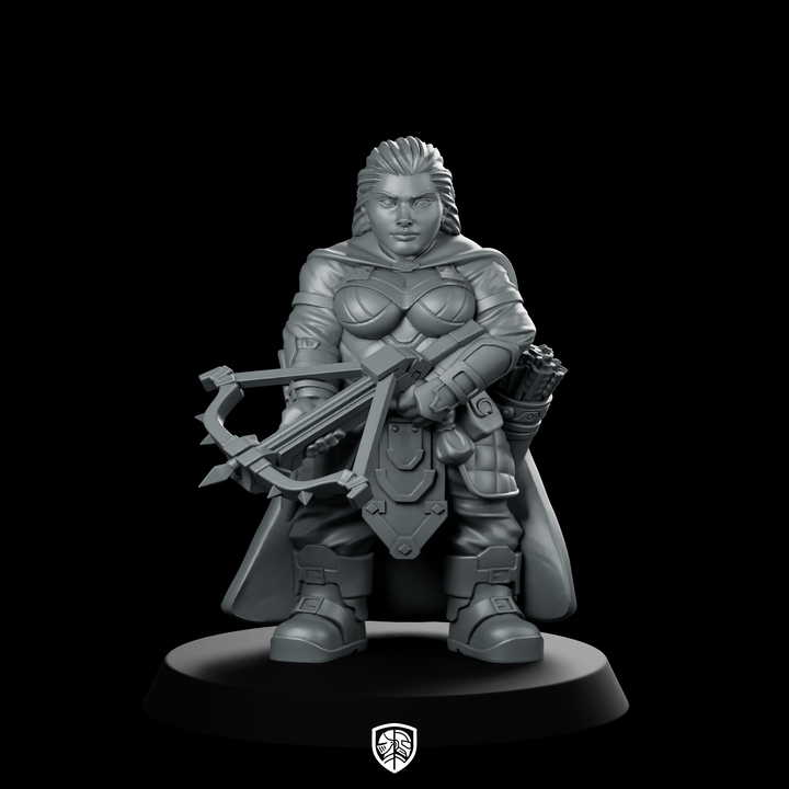 Daughters Of Ku 3 Figurine Chasseresse à l'Arbalète