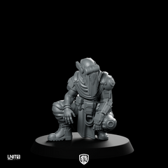 Hollow Skull 7V2 Miniature Crouching Sci Fi