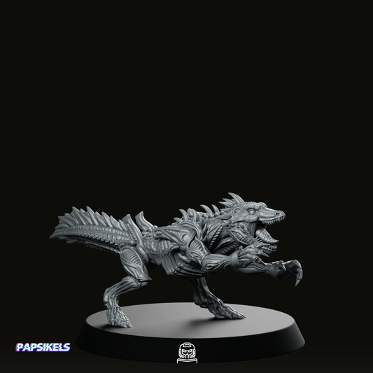 Reptilelike Xenomorph Natural Predator 7 Miniature - Papsikels Miniatures - We Print Miniatures