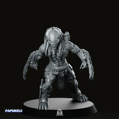 Serpent Skull Hunter Miniature - Papsikels Miniatures - We Print Miniatures