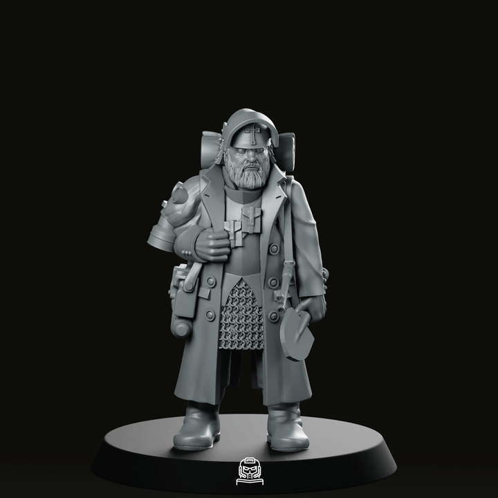 Trench Ing miniatura in resina becchino crociata