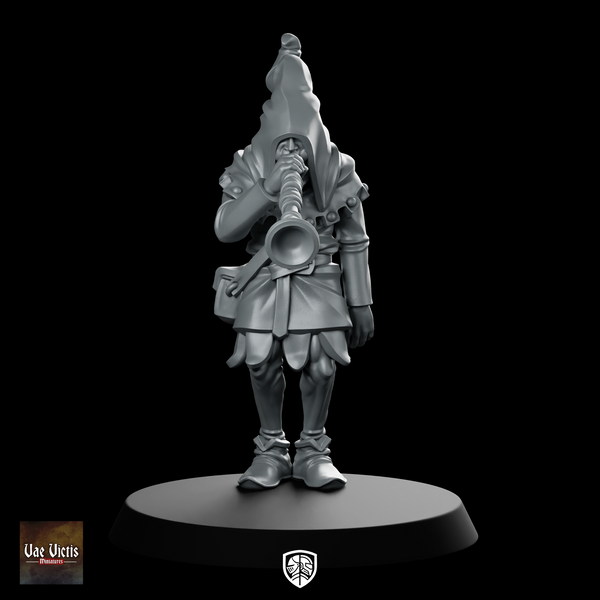 Trumpeter Fantasy Miniature Hooded Bard Herald Character