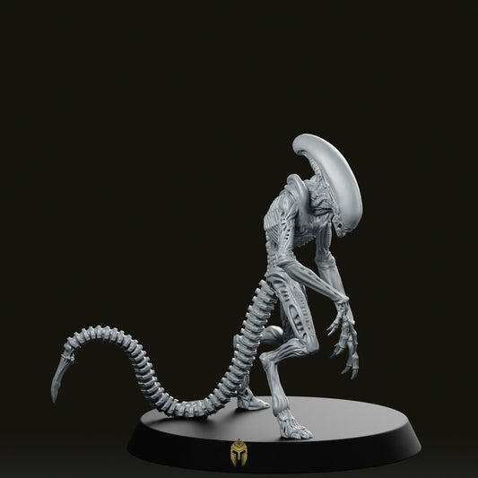 Xeno Runner E Miniature - Papsikels Miniatures - We Print Miniatures