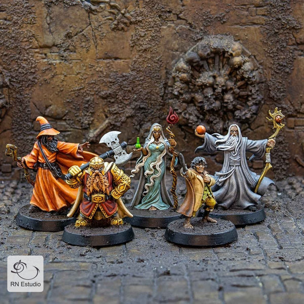 4 Heroes & 1 Villain D&D 28mm Miniatures Starter Pack - We Print Miniatures -RN EStudio