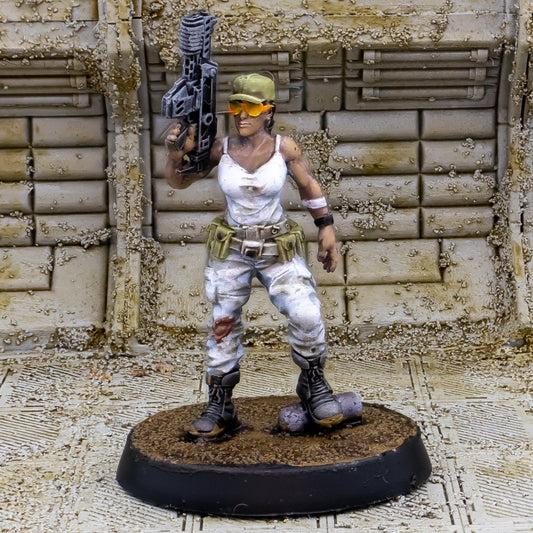 Commando Grace Barrejo Female Miniature - We Print Miniatures