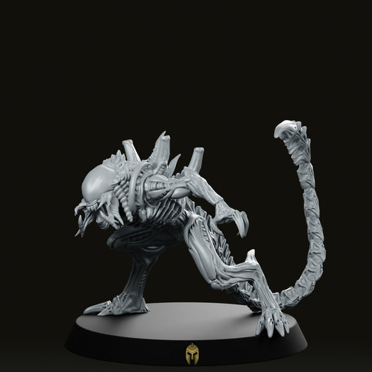 Gigerian Skull Hunter Hybrid E Miniature - We Print Miniatures -Papsikels Miniatures