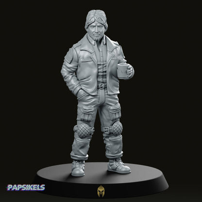 Hyperiox Space Captain Miniature - We Print Miniatures -Papsikels Miniatures