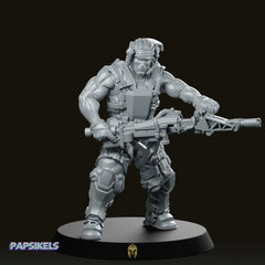 Mack Daniels Alien Hunter Miniature - We Print Miniatures -Papsikels Miniatures
