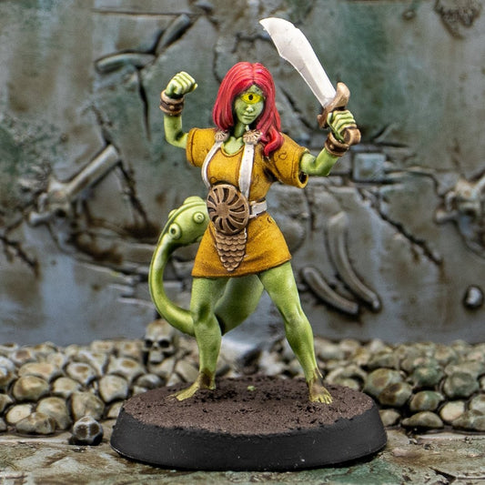 Monstery Female Fimir 2 Miniature - We Print Miniatures -RN Estudio