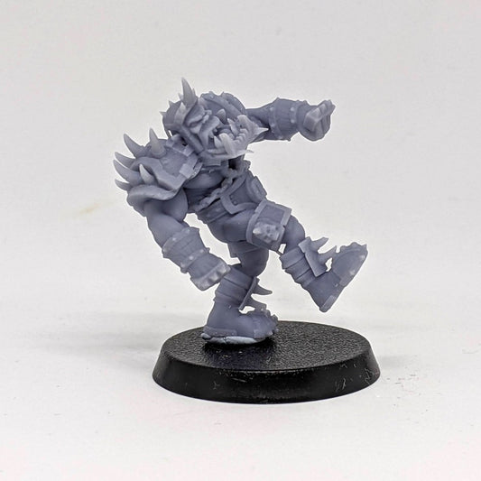 Orc Lineman 5 Miniature - We Print Miniatures -RN Estudio