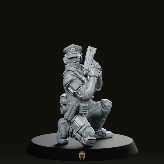 Pcpd Beat Cop B Miniature - We Print Miniatures -Papsikels Miniatures